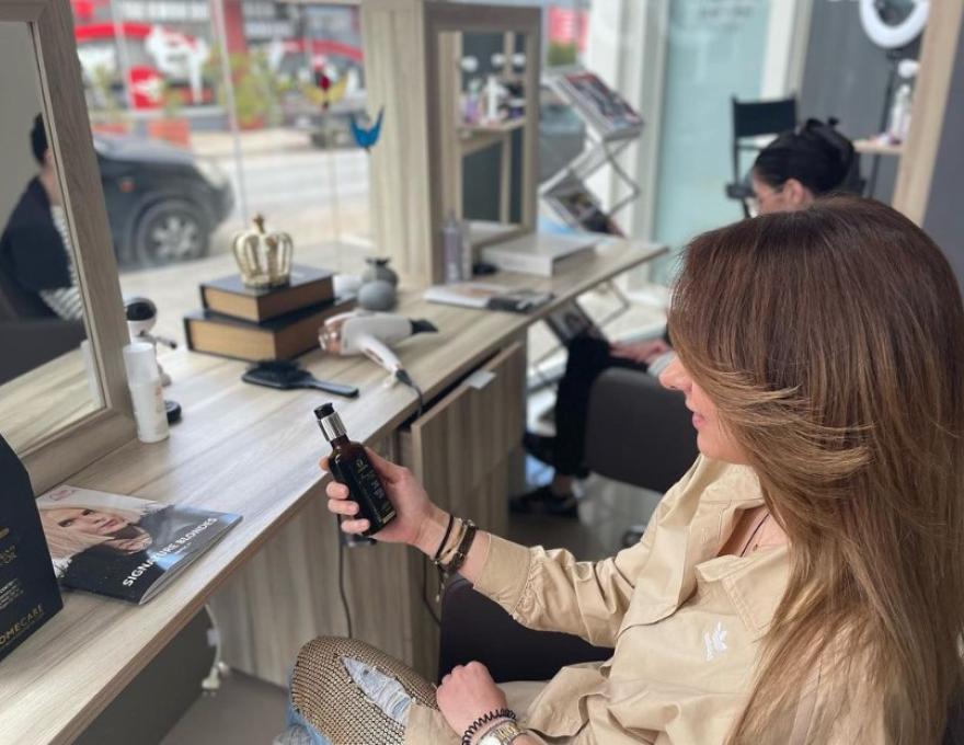 AVGERINOS HAIR ART1 AVGERINOS HAIR ART1