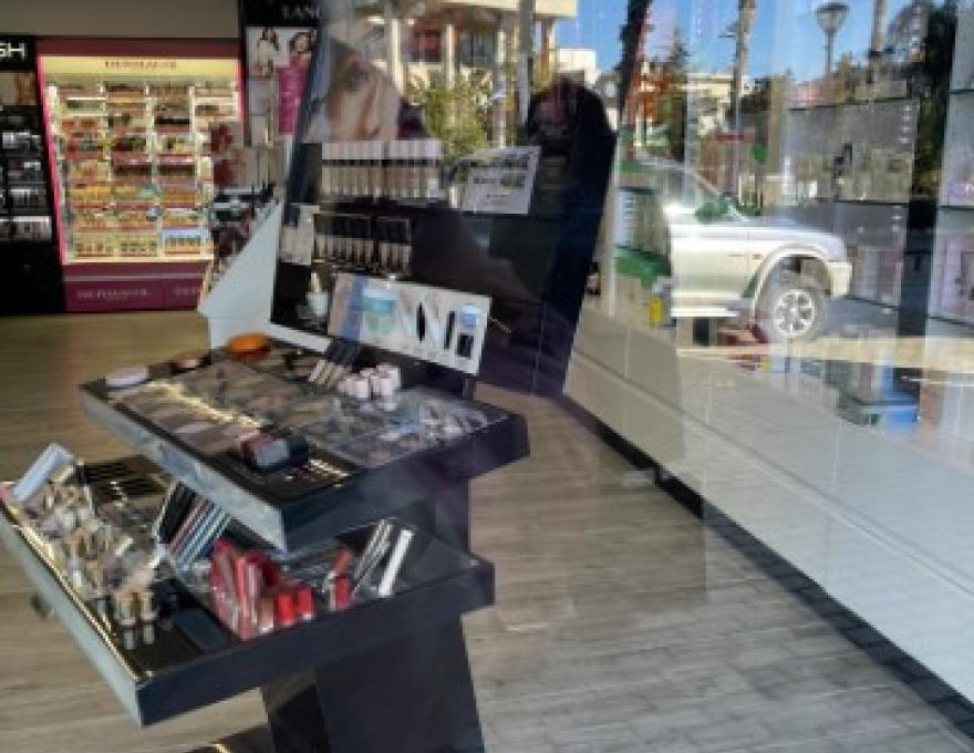 BEAUTY.COM1 BEAUTY.COM1