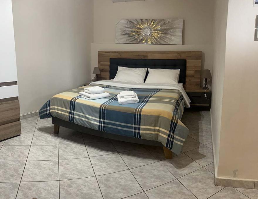 GARDEN SQUARE INN0