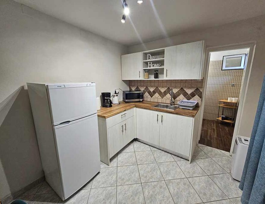 GARDEN SQUARE INN2 GARDEN SQUARE INN2