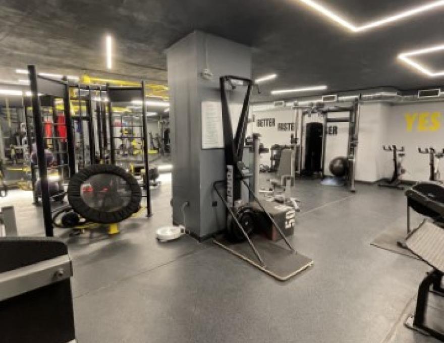 GROUP FITNESS CLUB0