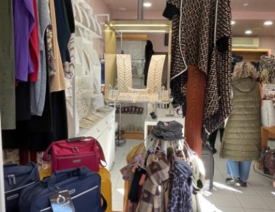 MARINA'S SHOP1