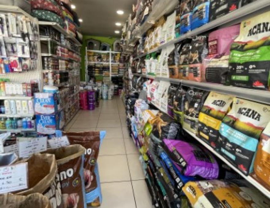 PET MANOS4 PET MANOS4